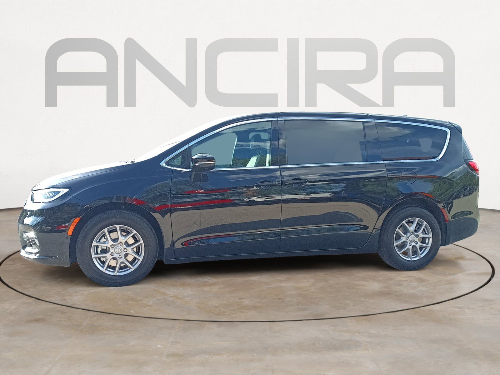 2026 Chrysler Pacifica photo 7