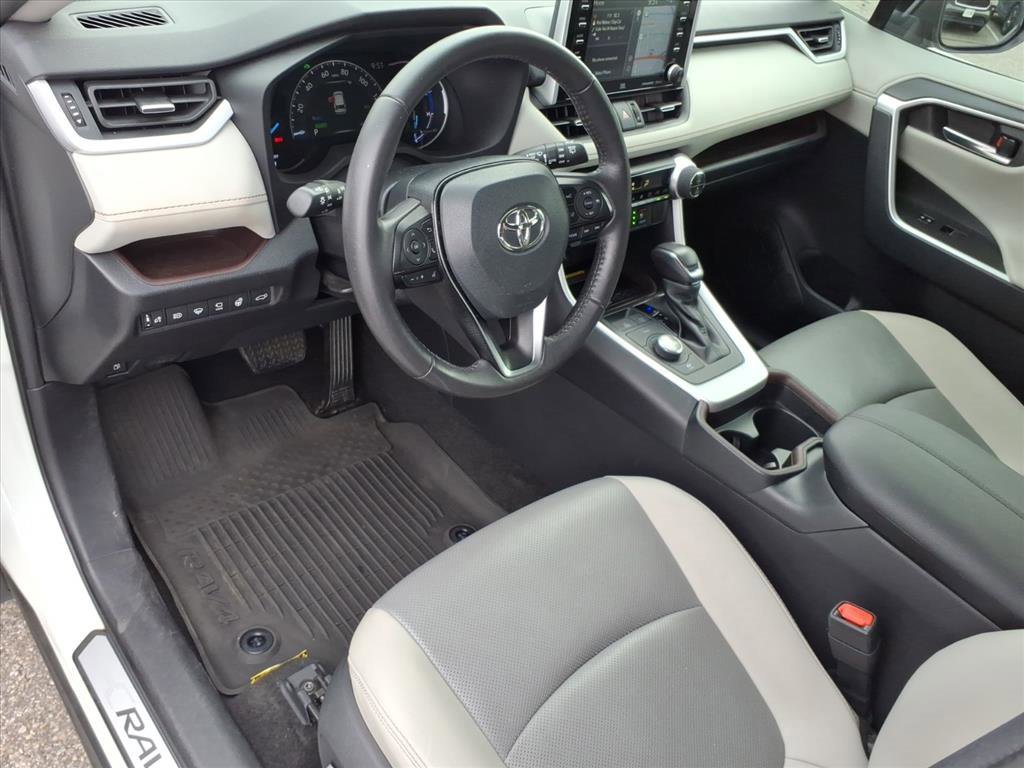 2021 Toyota RAV4 Hybrid Limited photo 2