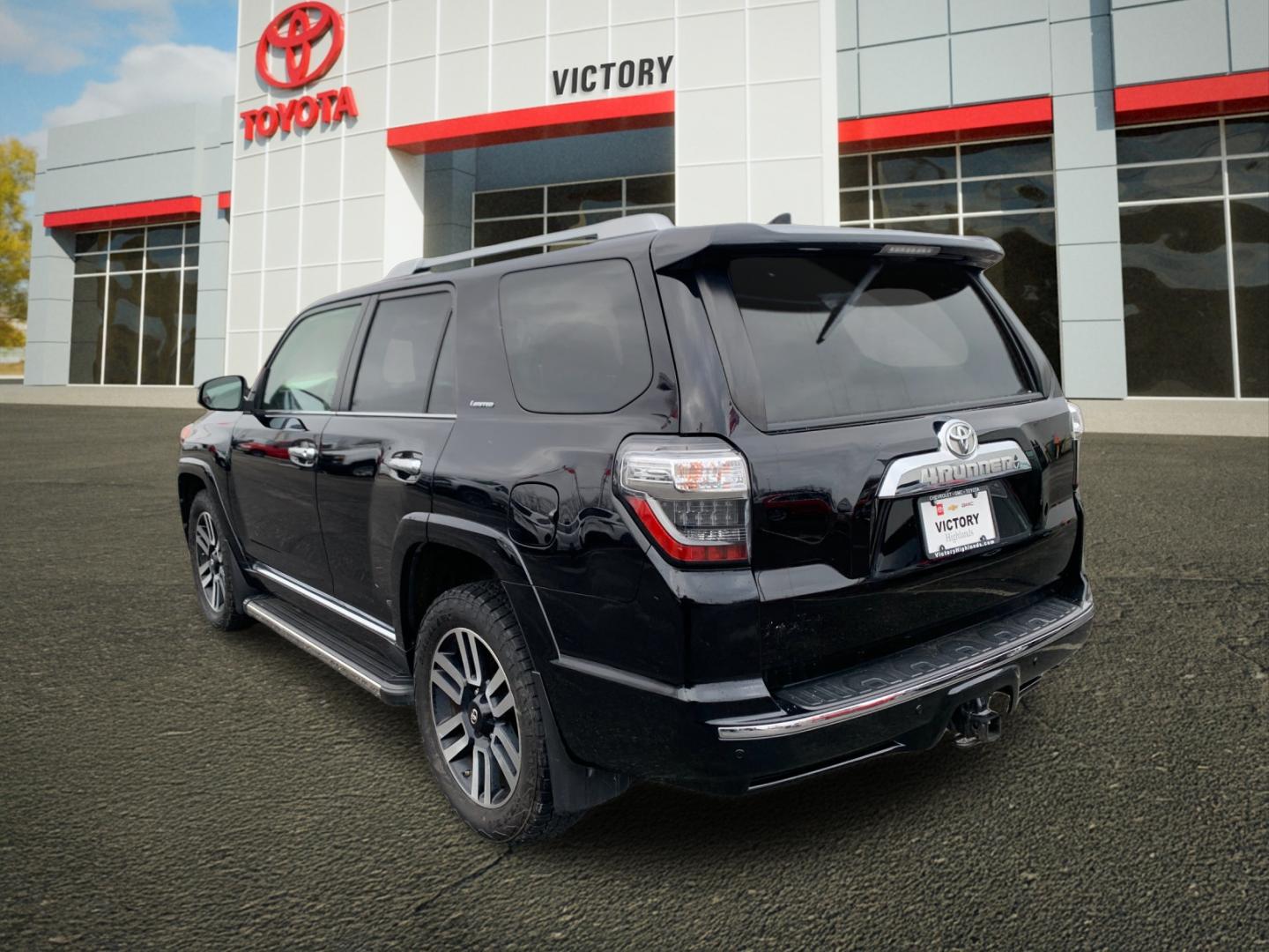 2019 Toyota 4Runner Limited photo 4