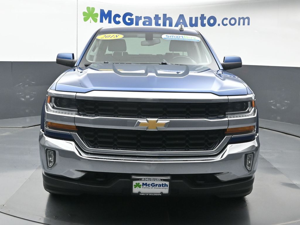 2018 Chevrolet Silverado 1500 LT photo 2