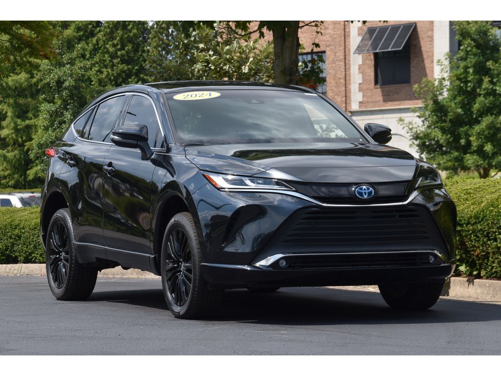 2024 Toyota Venza Base photo 2