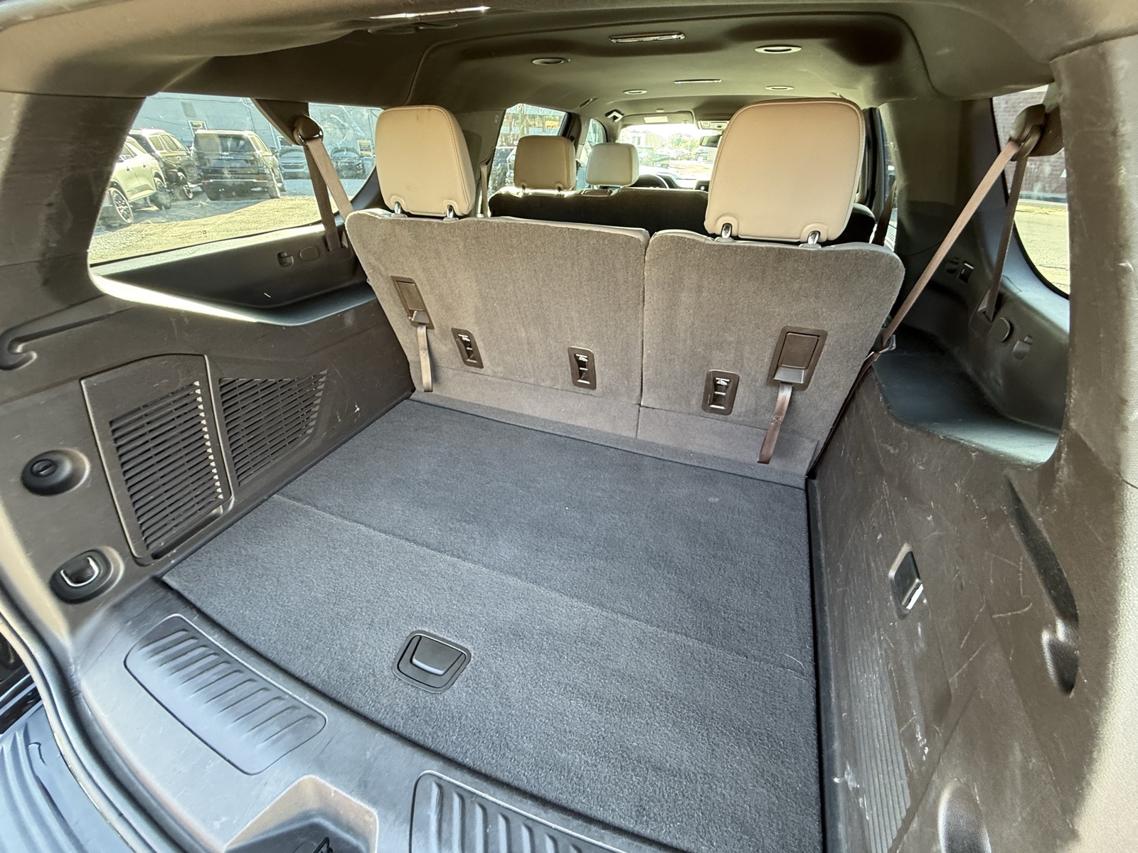 2021 Chevrolet Suburban LT photo 29