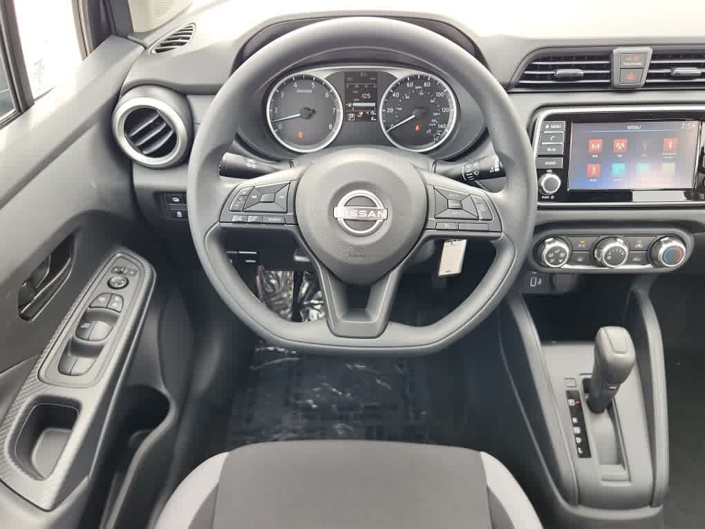 2025 Nissan Versa S photo 7