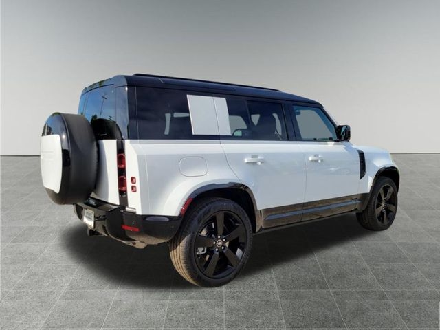 2025 Land Rover Defender 110 X-Dynamic SE photo 4
