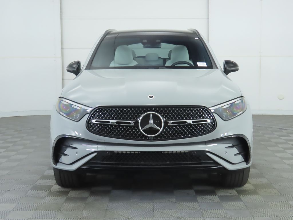 2026 Mercedes Benz GLC 300 4MATIC photo 2