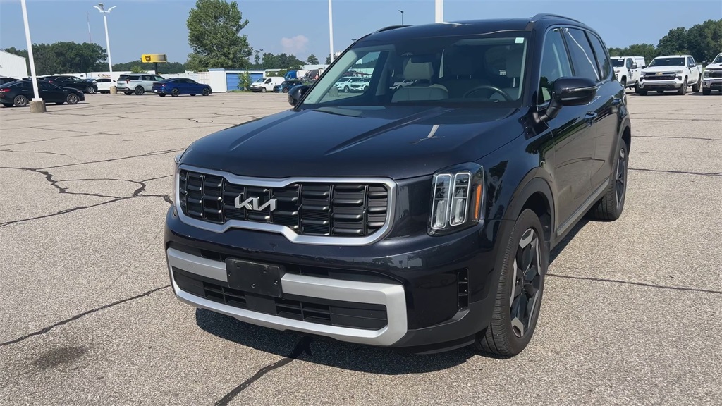 2025 Kia Telluride S photo 4