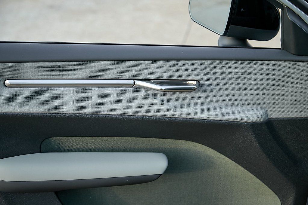 2026 VOLVO EX30 CC - Image 10