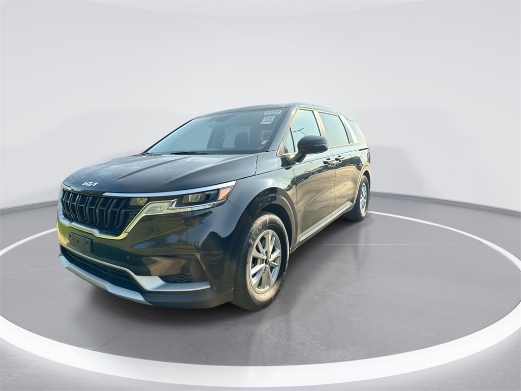 2023 Kia Carnival LX photo 4