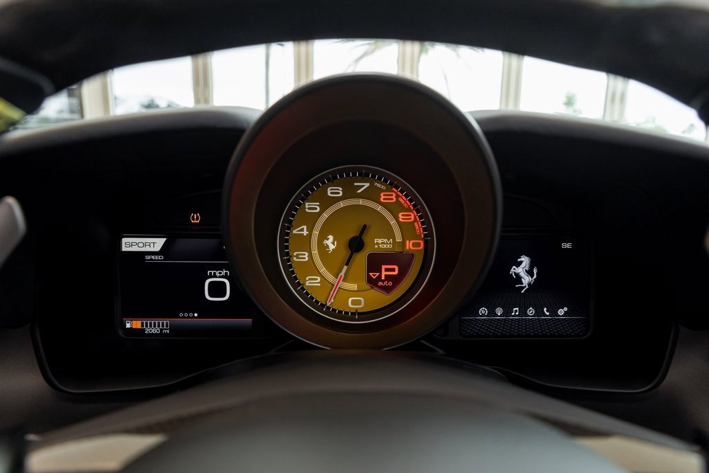 2022 Ferrari F8 Spider photo 26