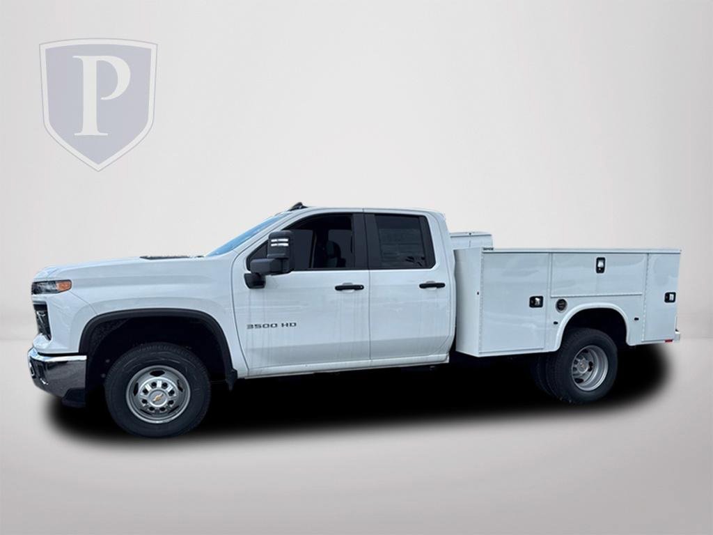 2024 Chevrolet Silverado 3500HD Work Truck photo 4