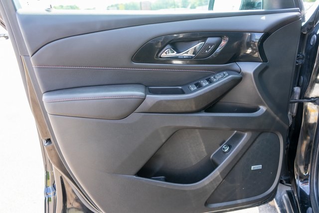 2022 Chevrolet Traverse RS photo 13