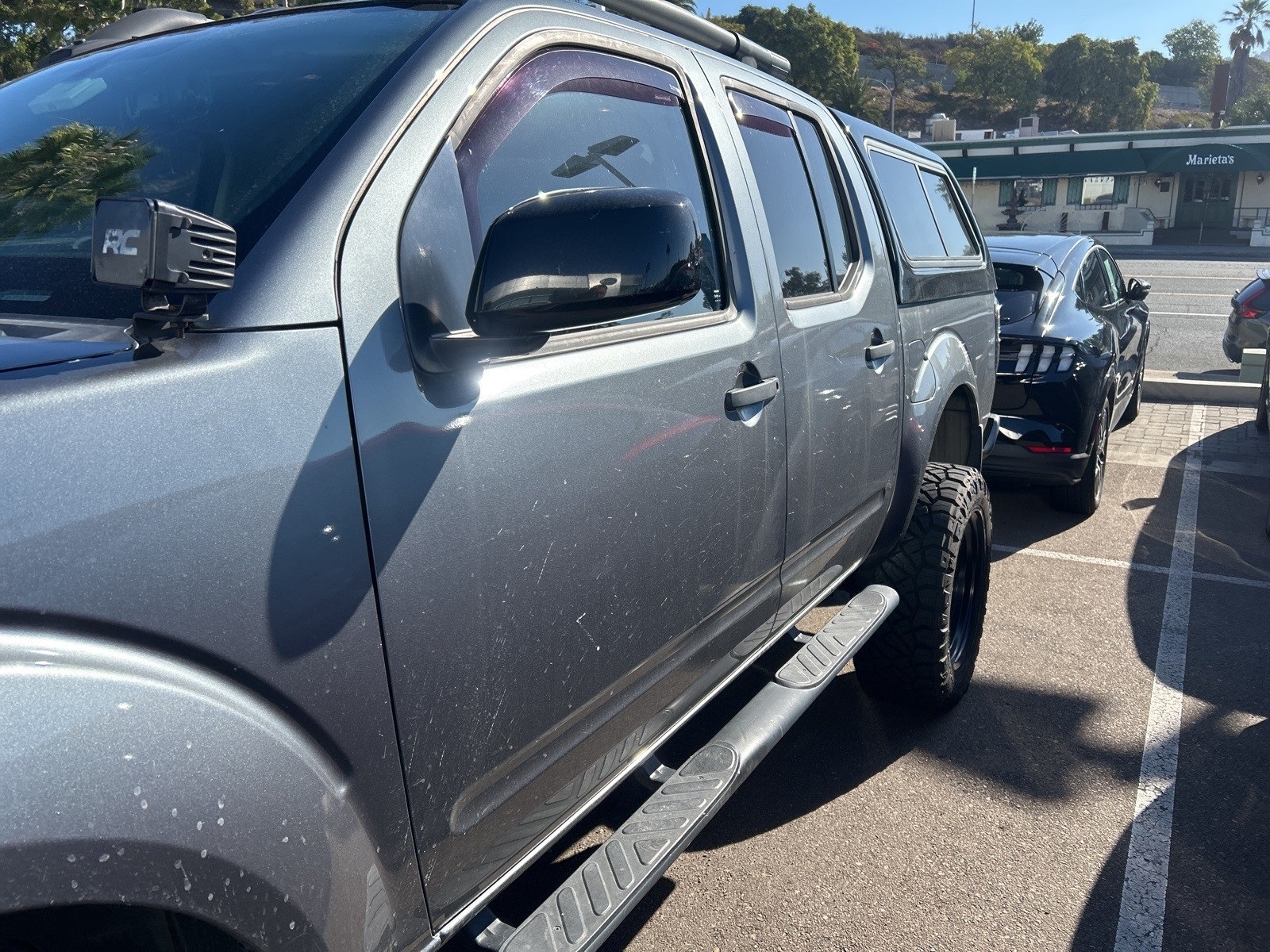 2018 Nissan Frontier SV photo 4