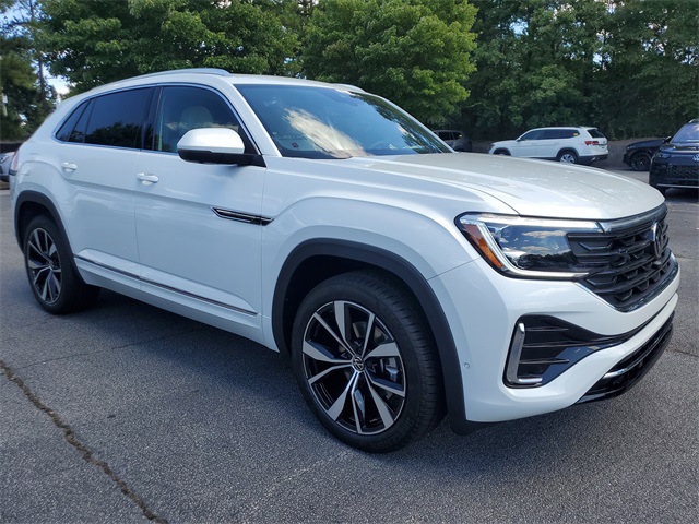 2026 Volkswagen Atlas Cross Sport SEL Premium R-Line photo 3