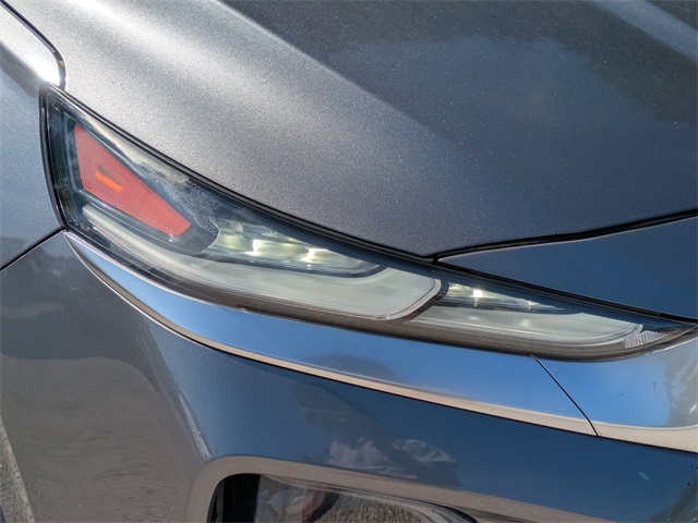 2020 Hyundai Santa Fe SE photo 8