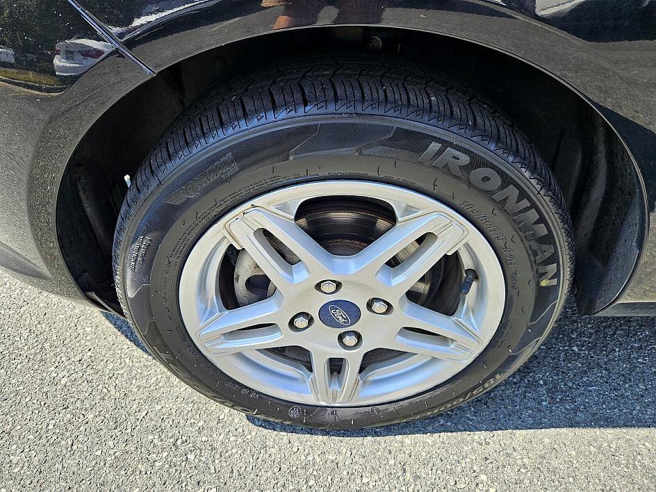 2019 Ford Fiesta SE photo 16