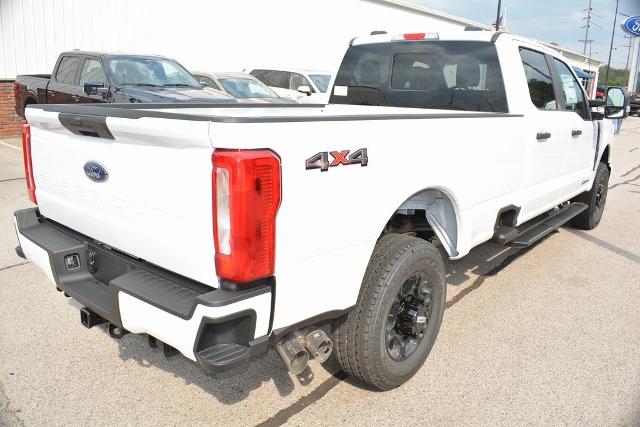 2026 Ford F-350 XL photo 2