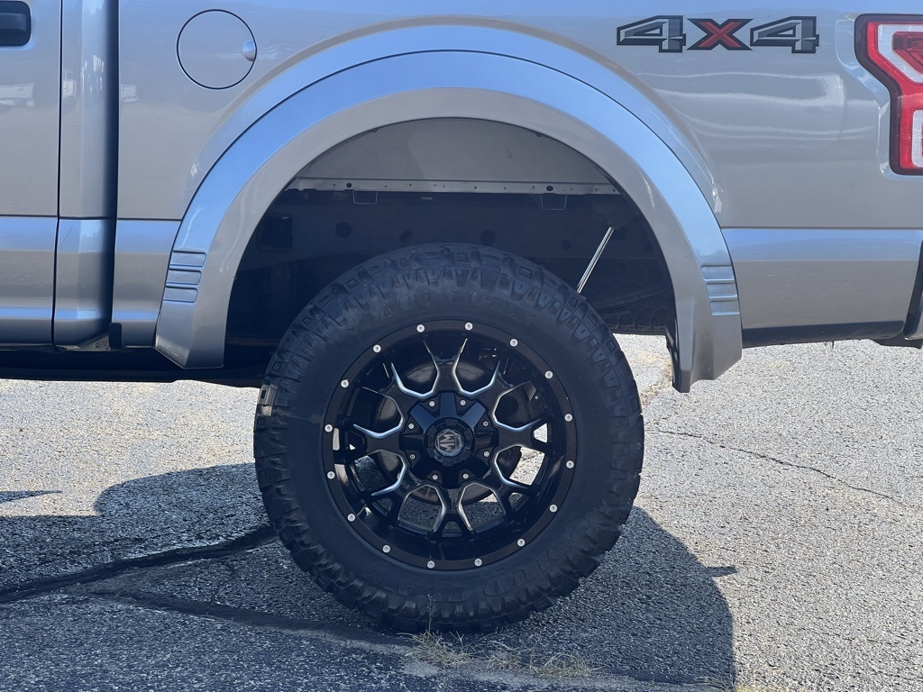 2020 Ford F-150 XLT photo 12