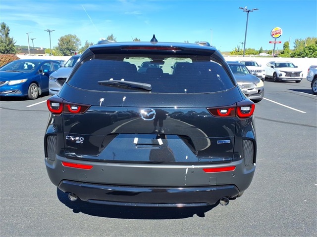 2026 Mazda CX-50 Premium photo 4