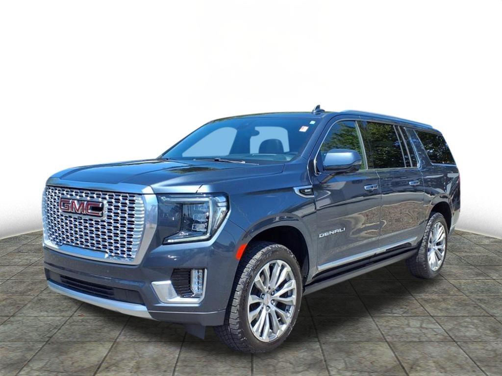 2021 GMC Yukon XL Denali's photo