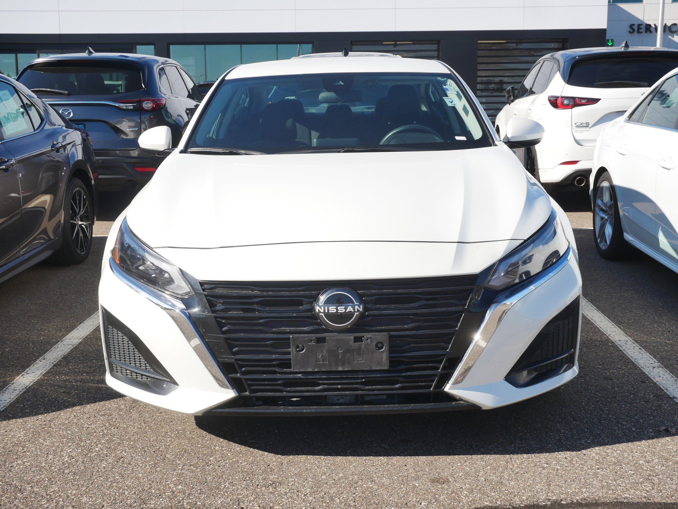 Used 2023 Nissan Altima SV with VIN 1N4BL4DV4PN384087 for sale in Brooklyn Center, Minnesota