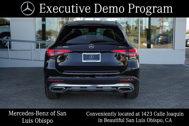 2025 Mercedes Benz GLC 300 4MATIC photo 4