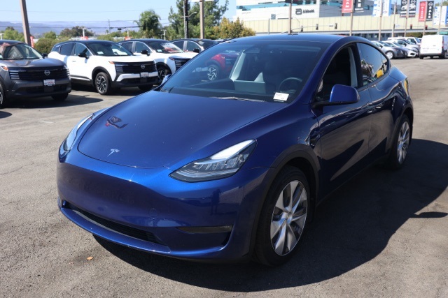 2023 Tesla Model Y Long Range photo 7