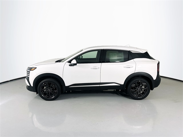 2025 Nissan Kicks SR photo 3