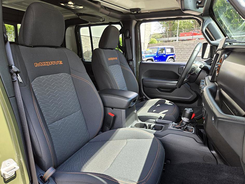2023 Jeep Gladiator Mojave photo 12