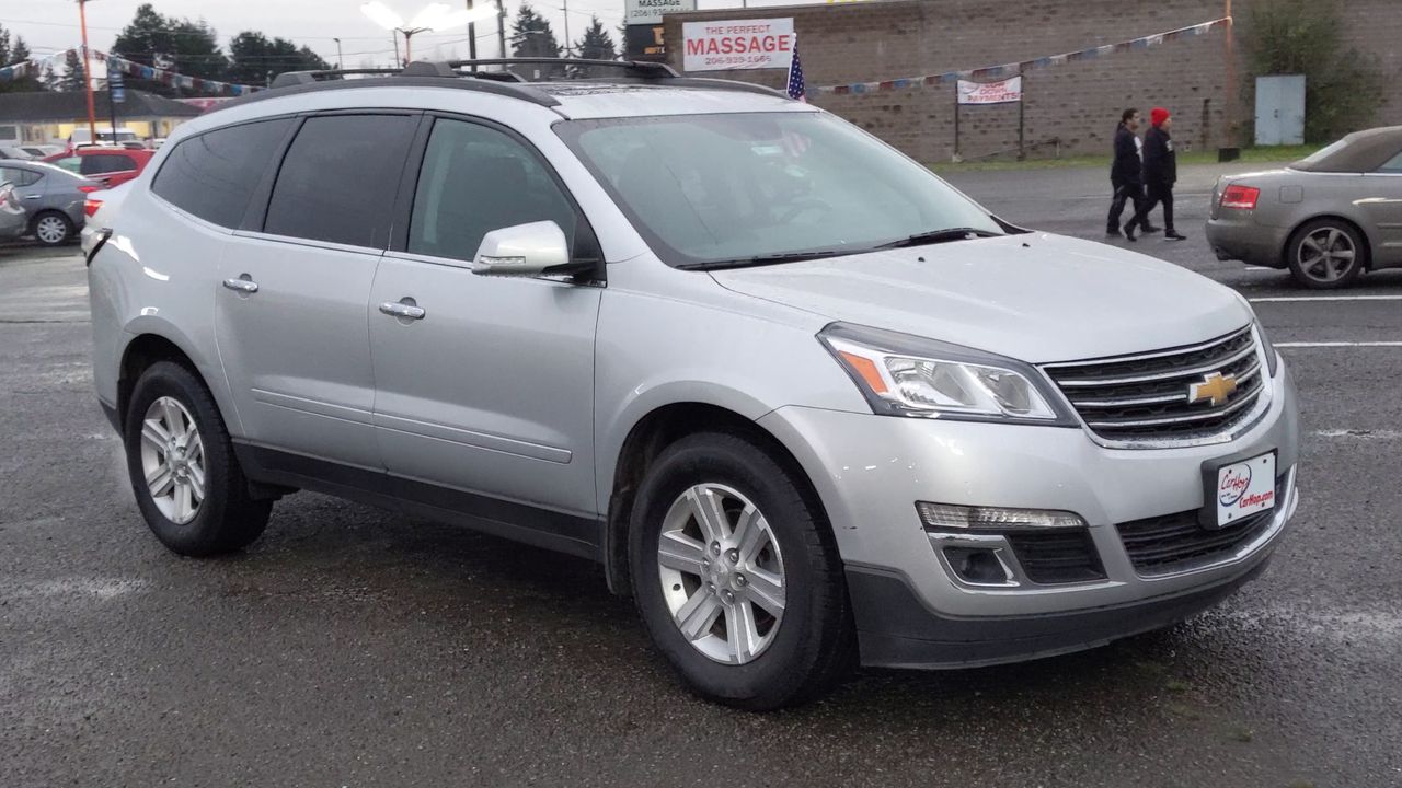 2014 Chevrolet Traverse 1LT photo 4