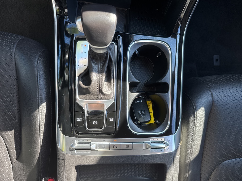 2024 Kia Carnival SX Prestige photo 40