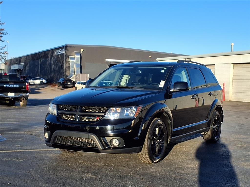 Used 2019 Dodge Journey SE with VIN 3C4PDCBB0KT871912 for sale in Kansas City
