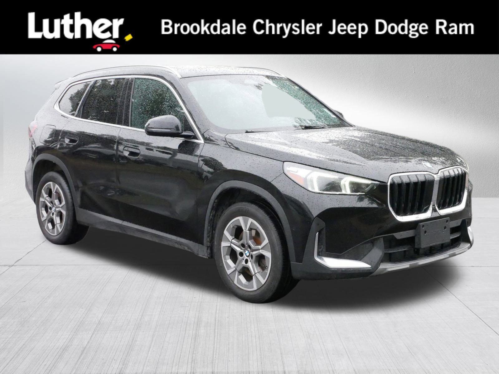 2023 BMW X1 28i's photo