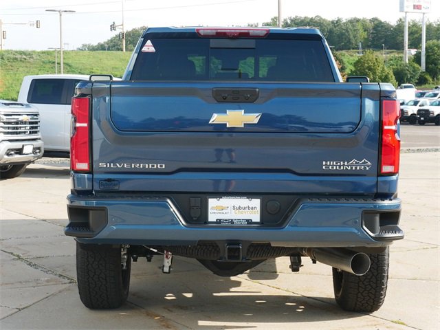 2025 Chevrolet Silverado 3500HD High Country photo 6
