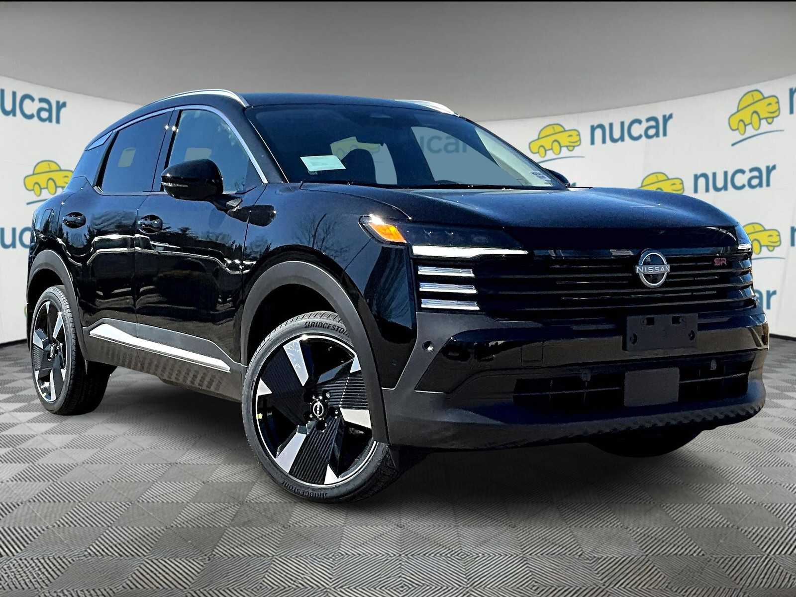 2025 Nissan Kicks SR AWD's photo