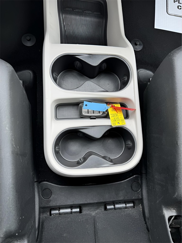 2023 Chrysler Voyager LX photo 29