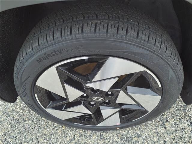 2024 Hyundai Kona Limited photo 9