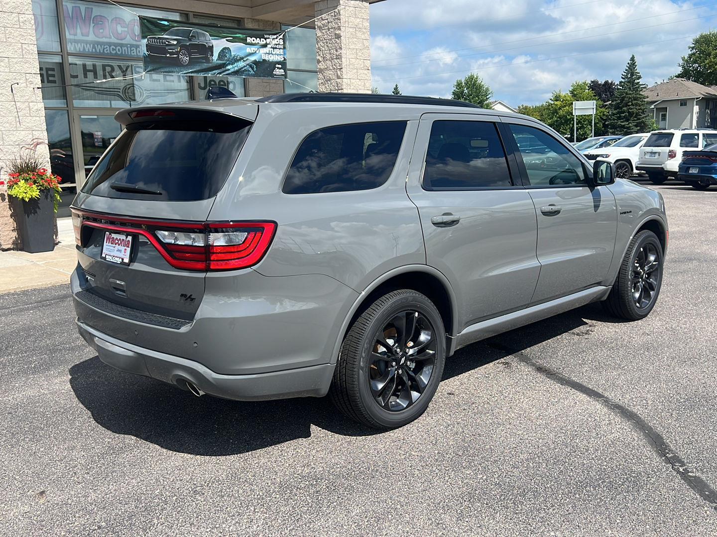 2025 Dodge Durango R/T Premium photo 7
