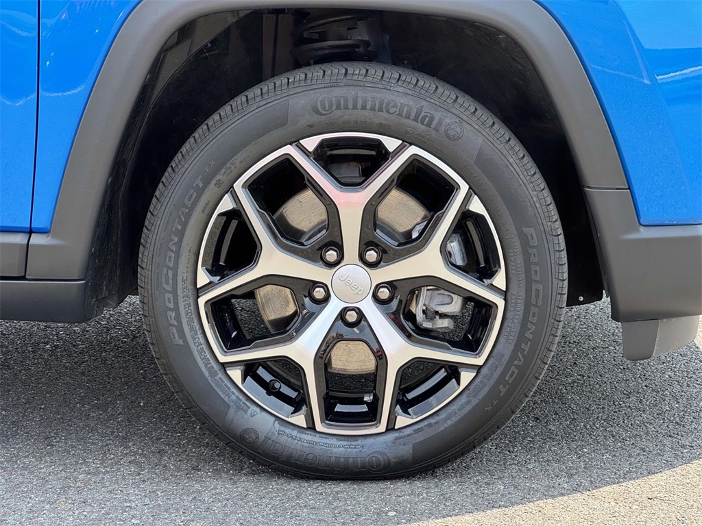 2024 Jeep Compass Limited photo 8