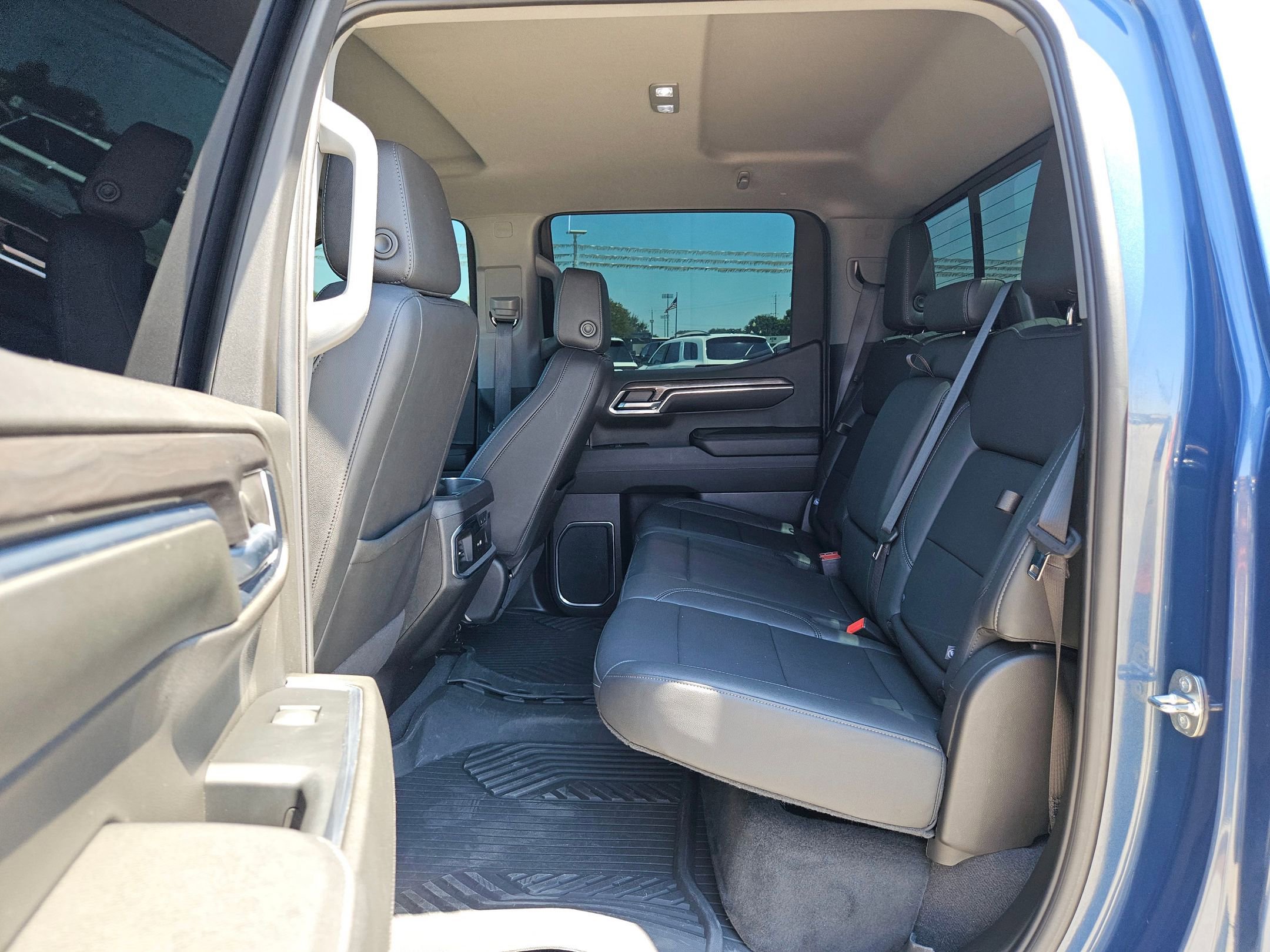 2024 Chevrolet Silverado 1500 LTZ photo 14