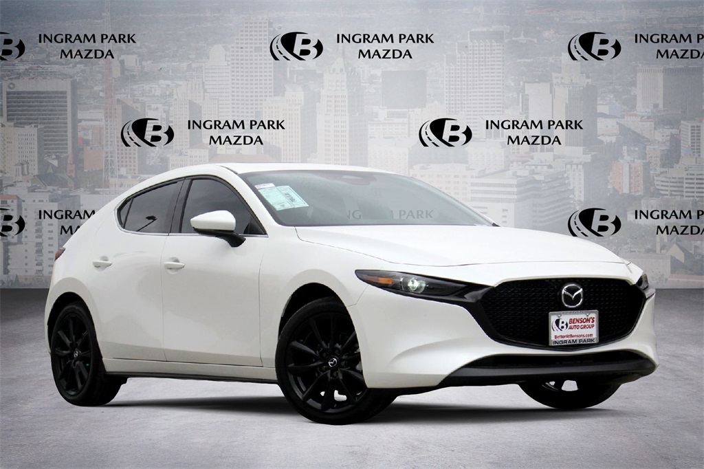 2026 Mazda Mazda3 Premium's photo