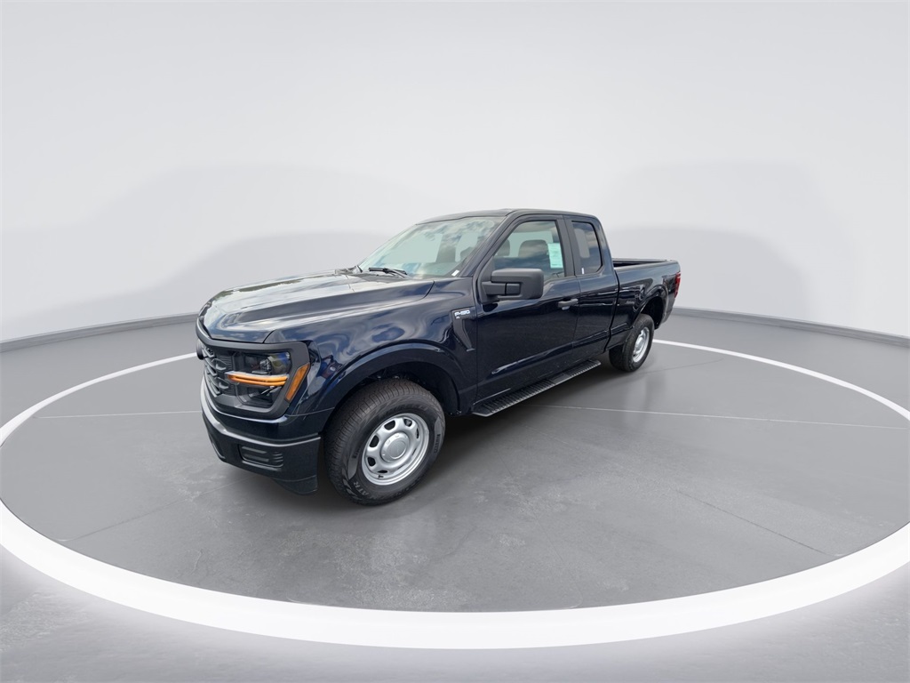 2025 Ford F-150 XL photo 4