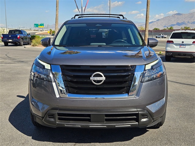 2024 Nissan Pathfinder SV photo 3
