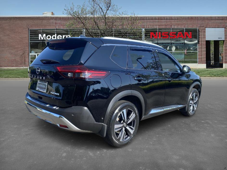 2023 Nissan Rogue Platinum photo 4