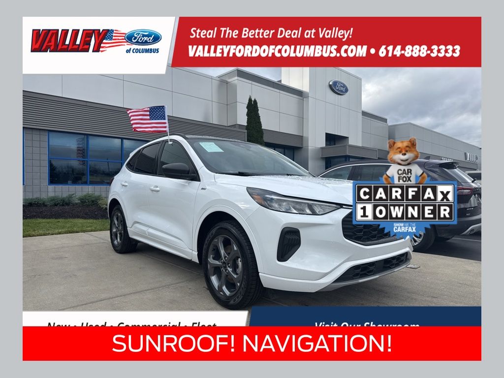 2023 Ford Escape ST-Line's photo