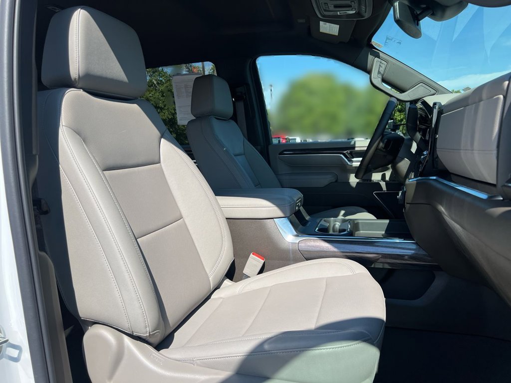 2025 Chevrolet Silverado 2500HD LTZ photo 23