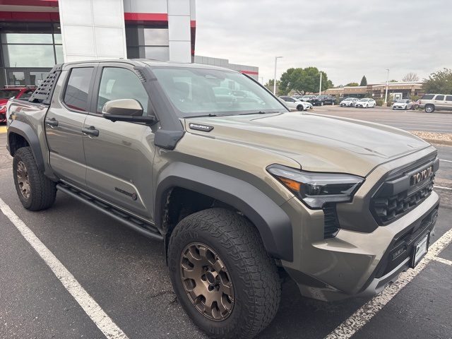 2024 Toyota Tacoma Trailhunter photo 3