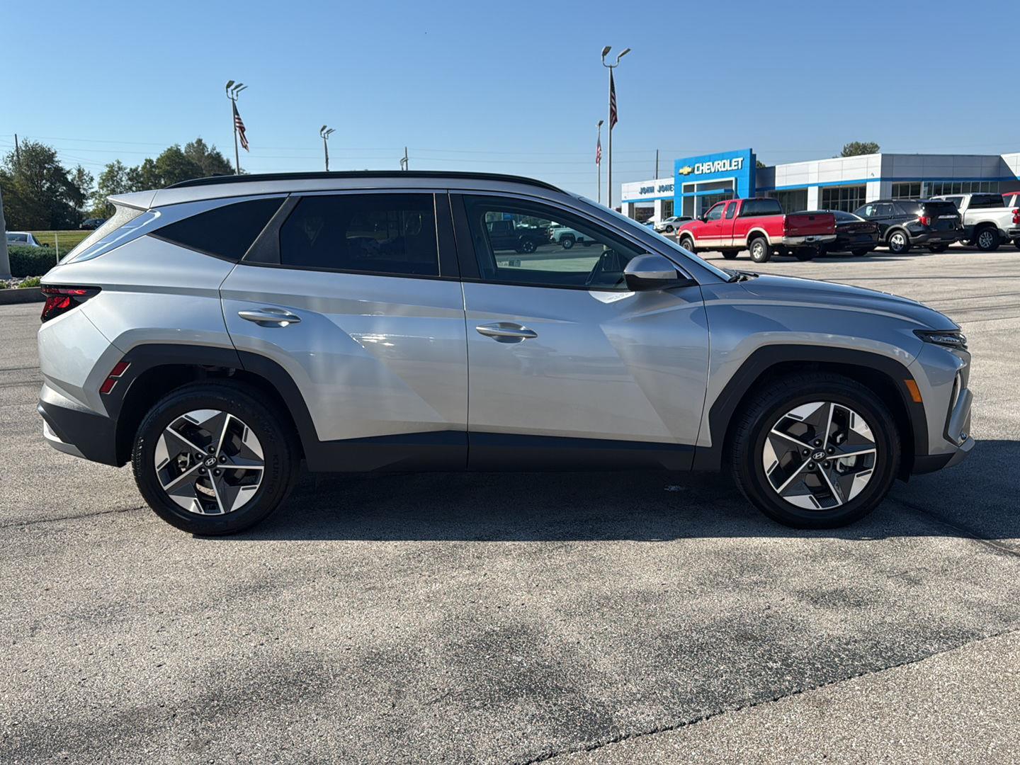 2025 Hyundai Tucson SEL photo 4