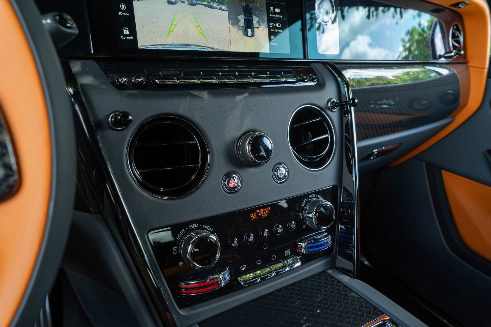 2025 Rolls Royce Cullinan Black Badge photo 23
