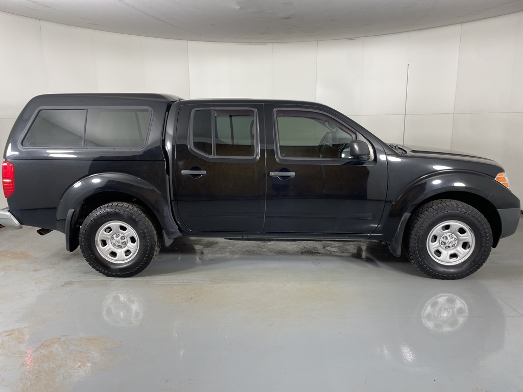 2015 Nissan Frontier S photo 9