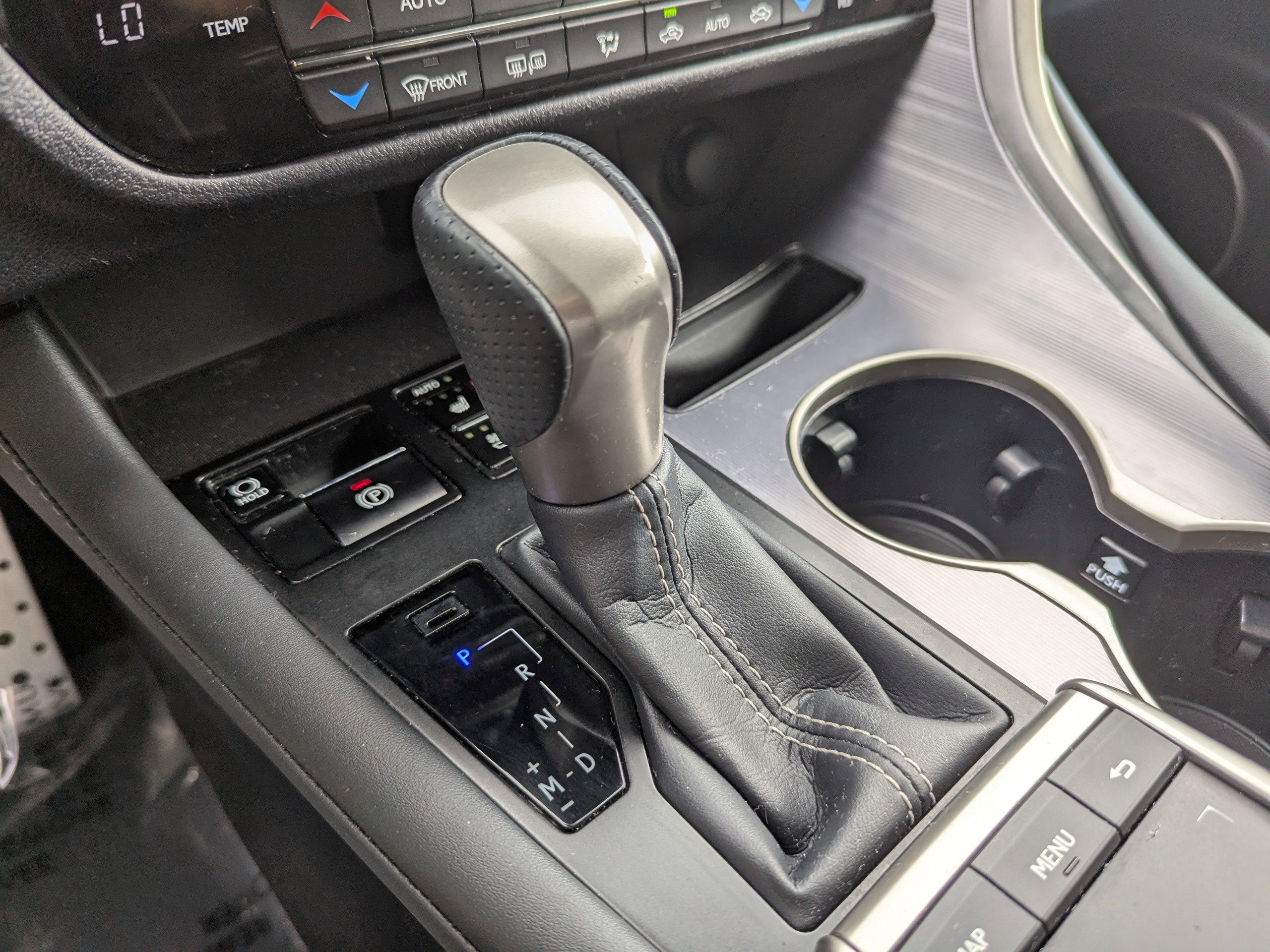 2022 Lexus RX F SPORT photo 33